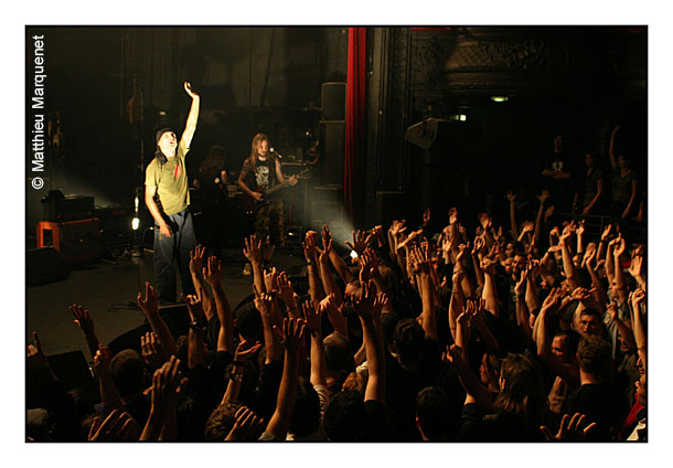 live : photo de concert de No One Is Innocent  Paris, la Cigale