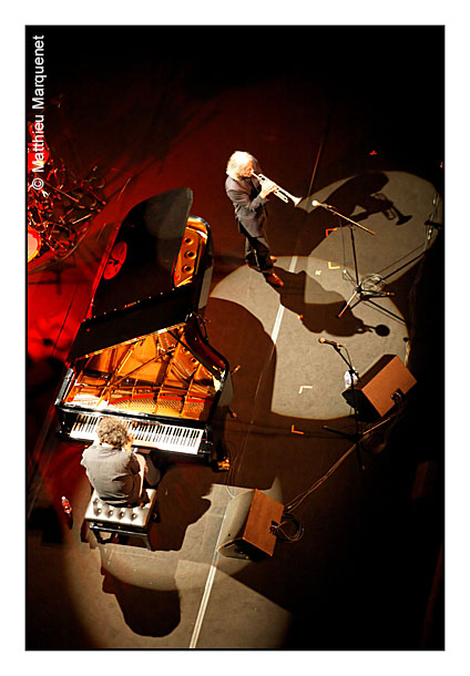 live : photo de concert de Enrico Rava et Stefano Bollani  Paris, Salle Pleyel